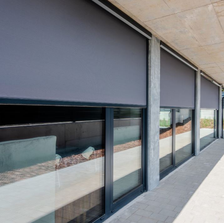 Les stores screen